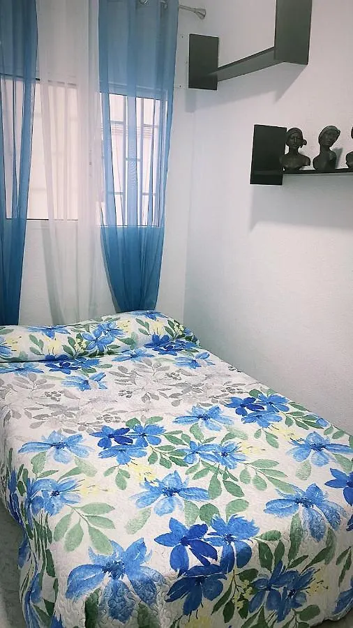 Apartamento luminoso y amplio en centro de Salou